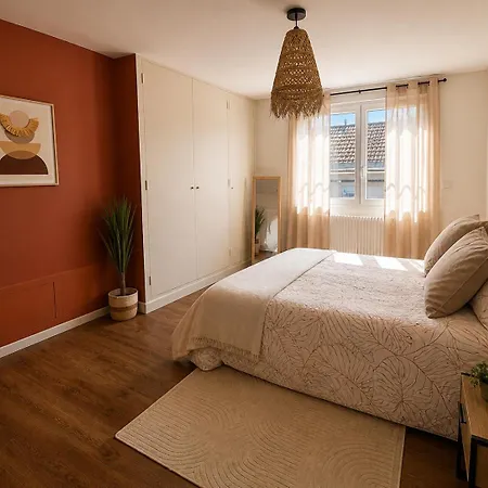 Le Patio Secret, Duplex De Gamme Avec Terrasse En Centre